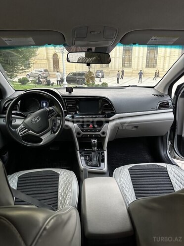 Hyundai Elantra 2017, 250,253 km - 2.0 l - Bakı