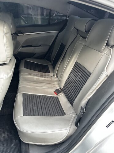 Hyundai Elantra 2017, 250,253 km - 2.0 l - Bakı
