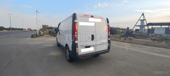 Opel Vivaro 2008, 404,918 km - 2.0 l - Bakı