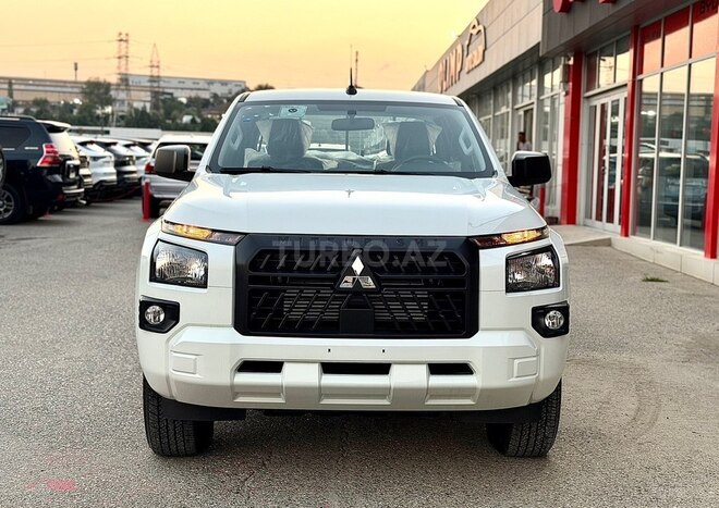 Mitsubishi L200 2026, 0 km - 2.4 l - Bakı