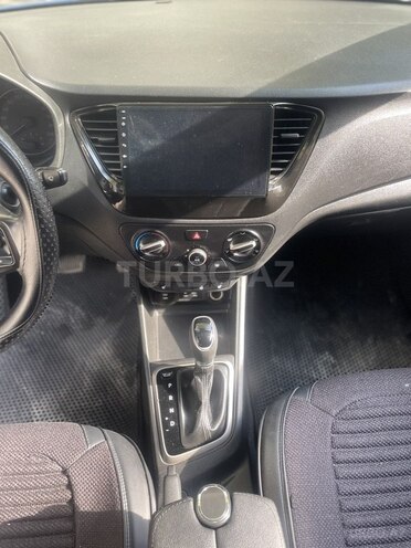 Hyundai Accent 2018, 218,000 km - 1.6 l - Bakı