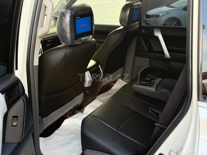 Toyota Land Cruiser Prado 2011, 140,000 km - 2.7 l - Bakı