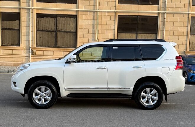 Toyota Land Cruiser Prado 2011, 140,000 km - 2.7 l - Bakı