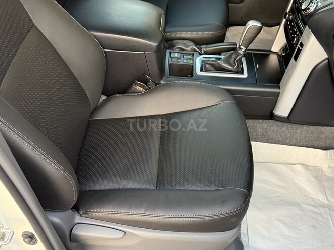 Toyota Land Cruiser Prado 2011, 140,000 km - 2.7 l - Bakı