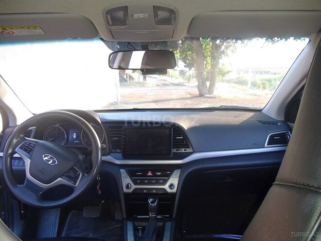 Hyundai Avante 2015, 217,000 km - 1.6 l - Bakı