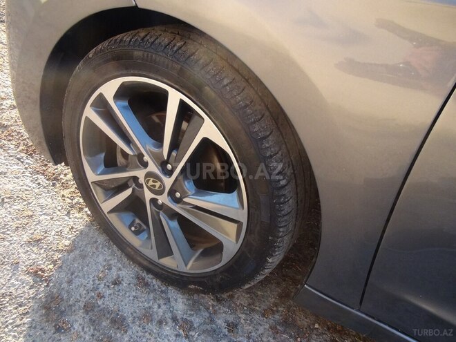 Hyundai Avante 2015, 217,000 km - 1.6 l - Bakı