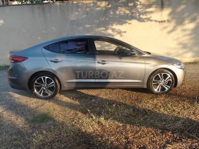 Hyundai Avante 2015, 217,000 km - 1.6 l - Bakı