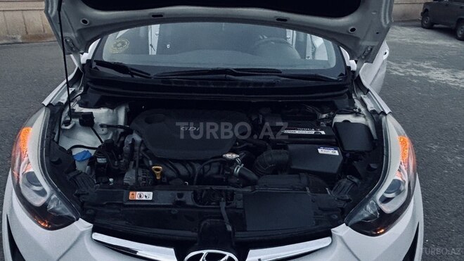 Hyundai Avante 2014, 144,000 km - 1.6 l - Masallı