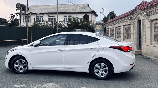 Hyundai Avante 2014, 144,000 km - 1.6 l - Masallı
