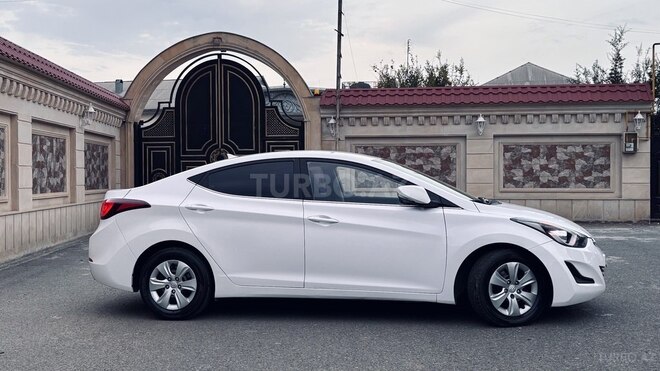 Hyundai Avante 2014, 144,000 km - 1.6 l - Masallı