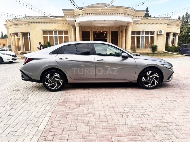 Hyundai Elantra 2024, 31,000 km - 1.6 л - Bakı