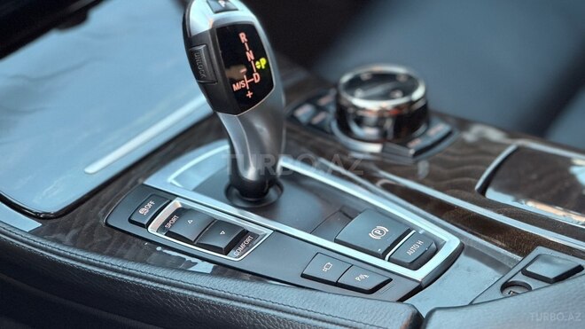 BMW 528 2013, 247,000 km - 2.0 l - Bakı
