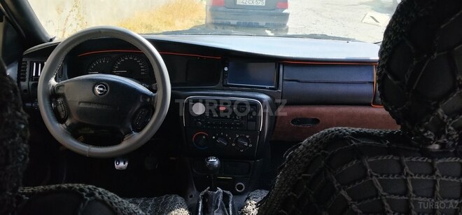 Opel Vectra 1996, 360,000 km - 2.0 l - Şəki