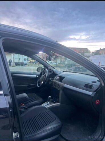 Opel Astra 2006, 208,000 km - 1.9 l - Bakı