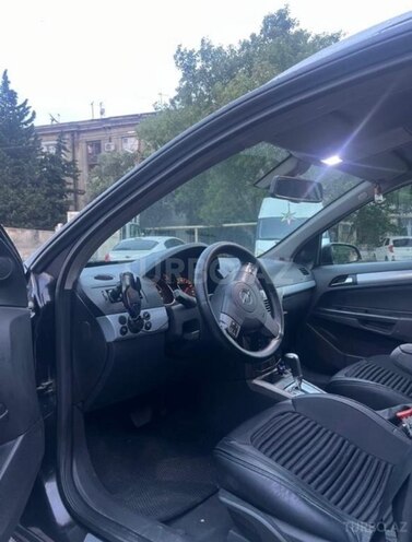 Opel Astra 2006, 208,000 km - 1.9 l - Bakı