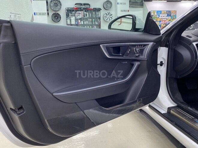 Jaguar F-Type 2018, 80,000 km - 2.0 l - Bakı