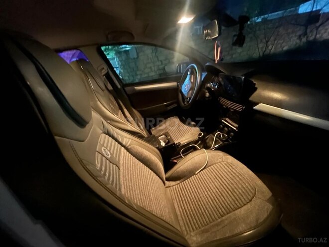 Opel Astra 2006, 250,000 km - 1.6 l - Bakı