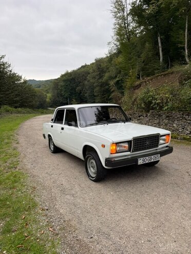 LADA (VAZ) 2107 2009, 63,000 km - 1.6 л - Quba