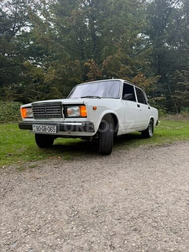 LADA (VAZ) 2107 2009, 63,000 km - 1.6 л - Quba
