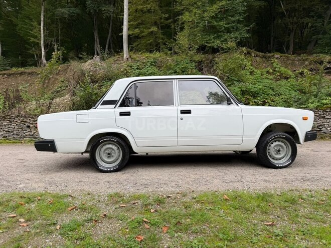 LADA (VAZ) 2107 2009, 63,000 km - 1.6 л - Quba