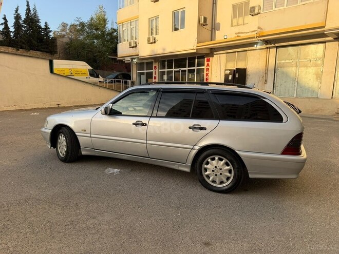 Mercedes C 220 2000, 452,369 km - 2.2 l - Bakı