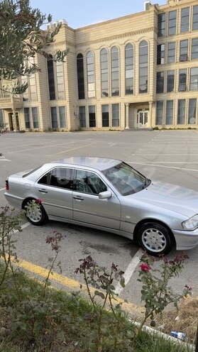 Mercedes C 220 1999, 250,000 km - 2.2 l - Xırdalan