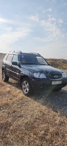Chevrolet Niva 2013, 210,000 km - 1.7 l - Şəki