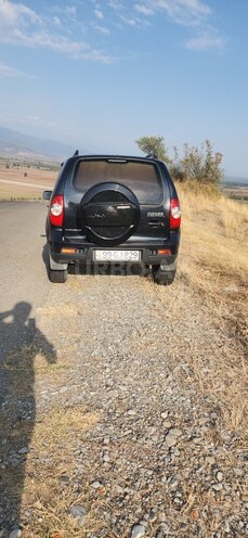 Chevrolet Niva 2013, 210,000 km - 1.7 l - Şəki