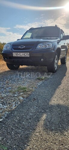 Chevrolet Niva 2013, 210,000 km - 1.7 l - Şəki