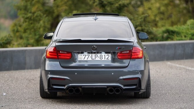 BMW 328 2016, 185,426 km - 2.0 л - Quba