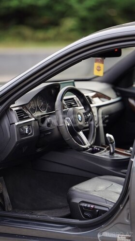 BMW 328 2016, 185,426 km - 2.0 л - Quba
