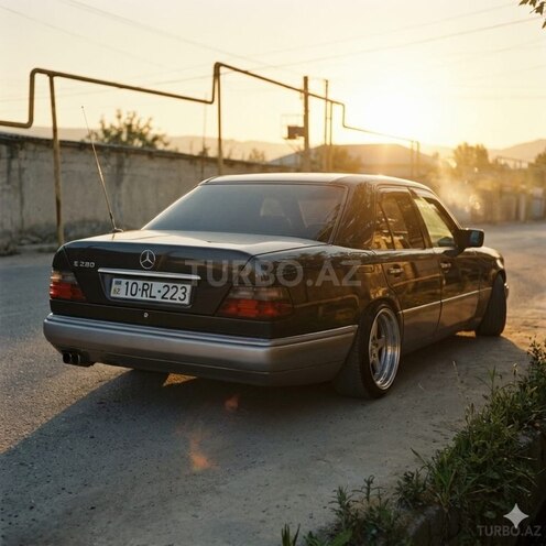 Mercedes 220 E 1994, 285,000 km - 2.2 l - Bakı
