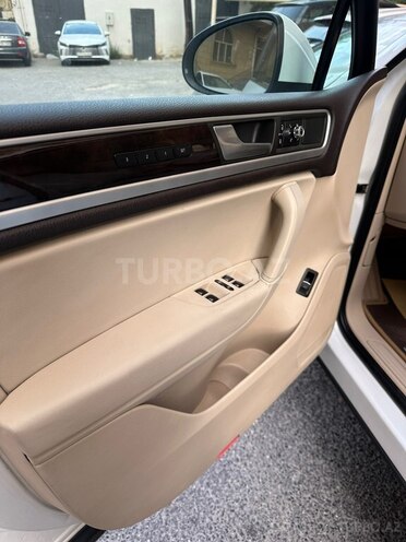 Volkswagen Touareg 2013, 210,000 km - 3.6 л - Bakı