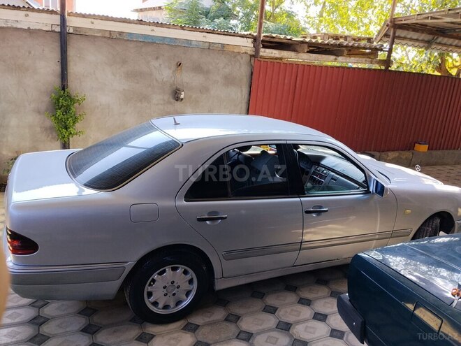 Mercedes E 230 1997, 200,008 km - 2.3 l - Cəlilabad