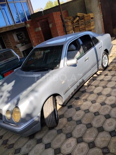 Mercedes E 230 1997, 200,008 km - 2.3 l - Cəlilabad