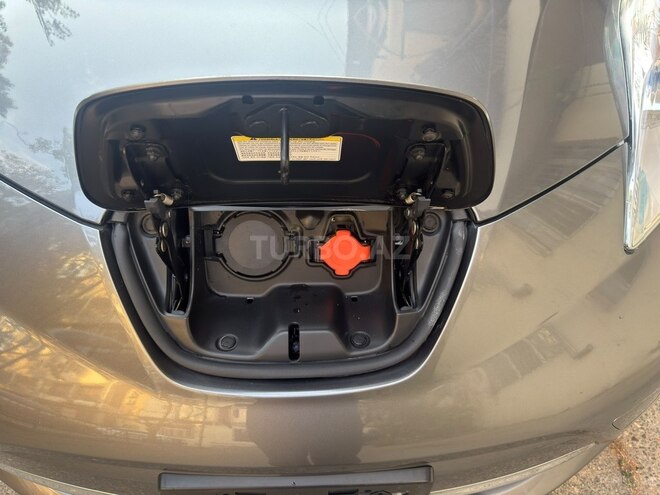 Nissan Leaf 2015, 39,500 km - 0.0 l - Bakı