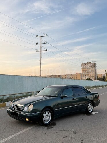 Mercedes E 230 1997, 180,000 km - 2.3 l - Bakı