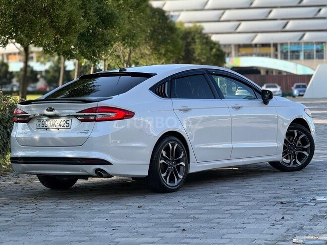 Ford Fusion (North America) 2018, 250,000 km - 2.0 л - Bakı