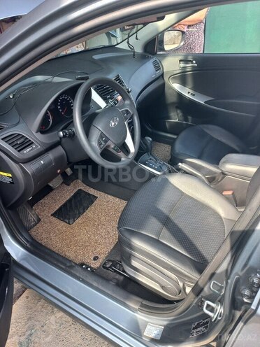 Hyundai Accent 2017, 70,000 km - 1.4 l - Bakı