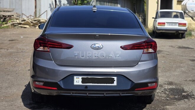 Hyundai Elantra 2018, 80,467 km - 2.0 л - Tovuz