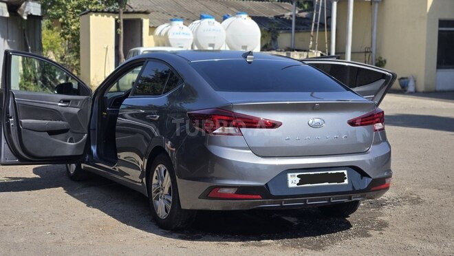 Hyundai Elantra 2018, 80,467 km - 2.0 л - Tovuz