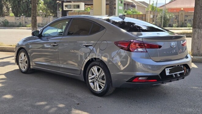 Hyundai Elantra 2018, 80,467 km - 2.0 л - Tovuz