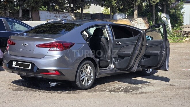Hyundai Elantra 2018, 80,467 km - 2.0 л - Tovuz