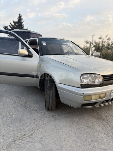 Volkswagen Golf 1997, 300,000 km - 1.9 l - Bakı