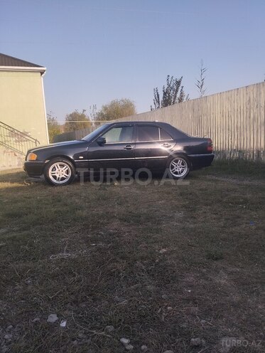Mercedes C 230 1997, 320,000 km - 2.3 л - Şirvan