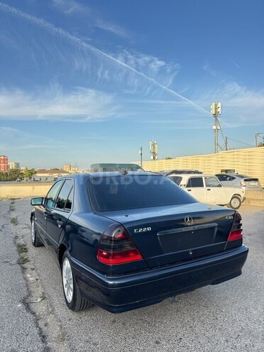 Mercedes C 220 1999, 286,000 km - 2.2 l - Bakı