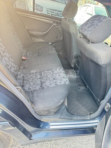 Mercedes C 220 1999, 286,000 km - 2.2 l - Bakı