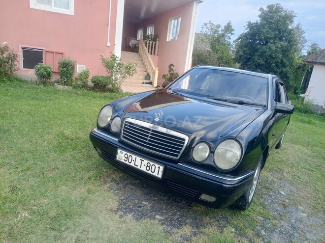 Mercedes E 240 1998, 443,090 km - 2.4 l - Zaqatala