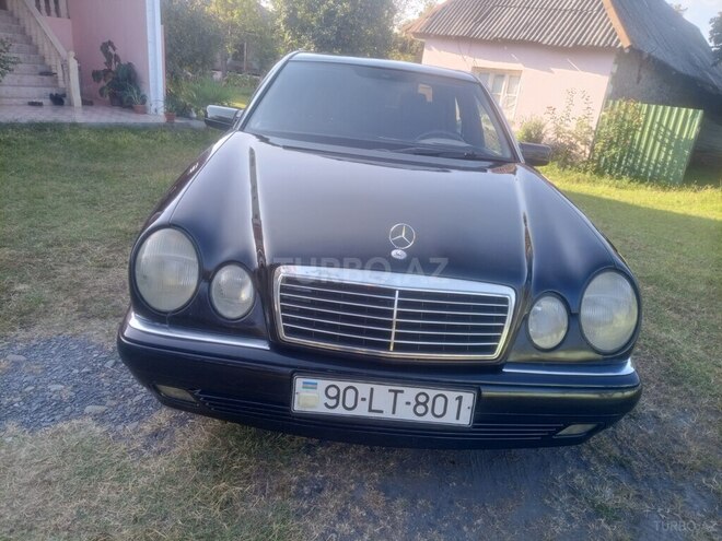 Mercedes E 240 1998, 443,090 km - 2.4 l - Zaqatala
