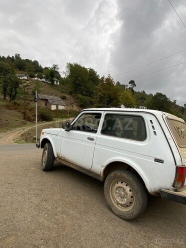 LADA (VAZ) Niva 2004, 100,000 km - 1.7 l - Astara